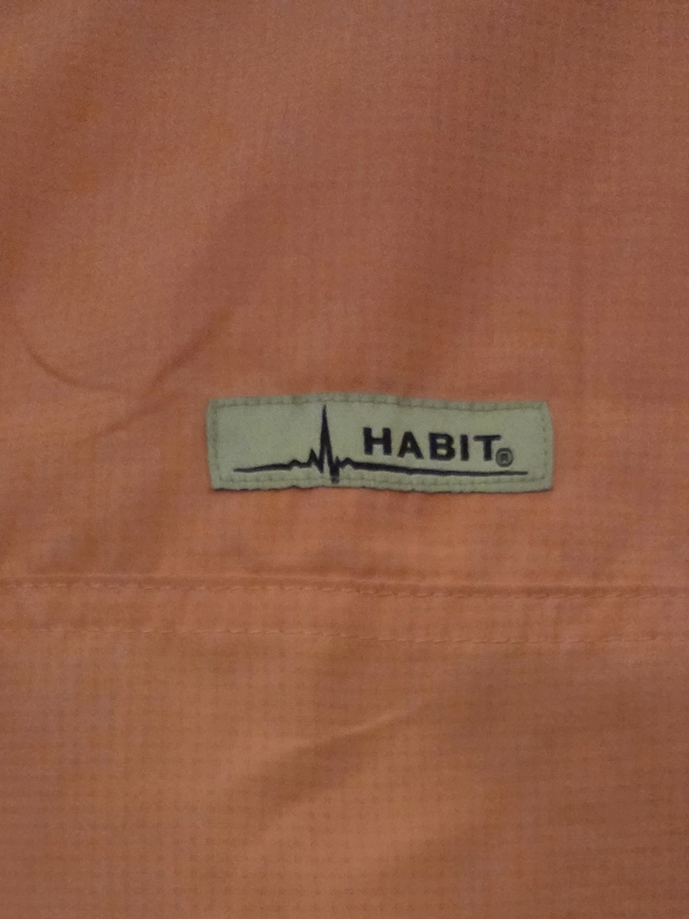Habitz Men's Short-Sleeve Salmon Button-Down Fishing Shirt. Size L - Picture 3 of 6